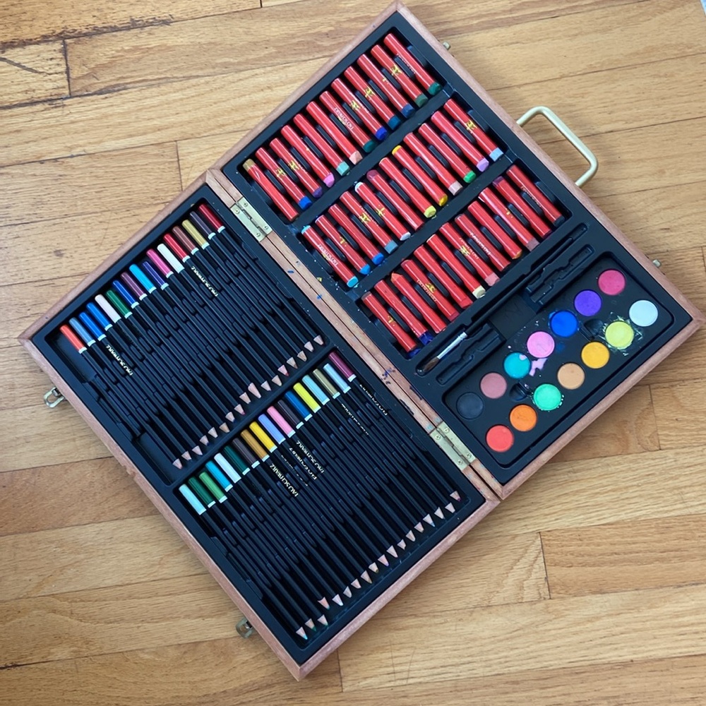 FAO SCHWARZ ART KIT